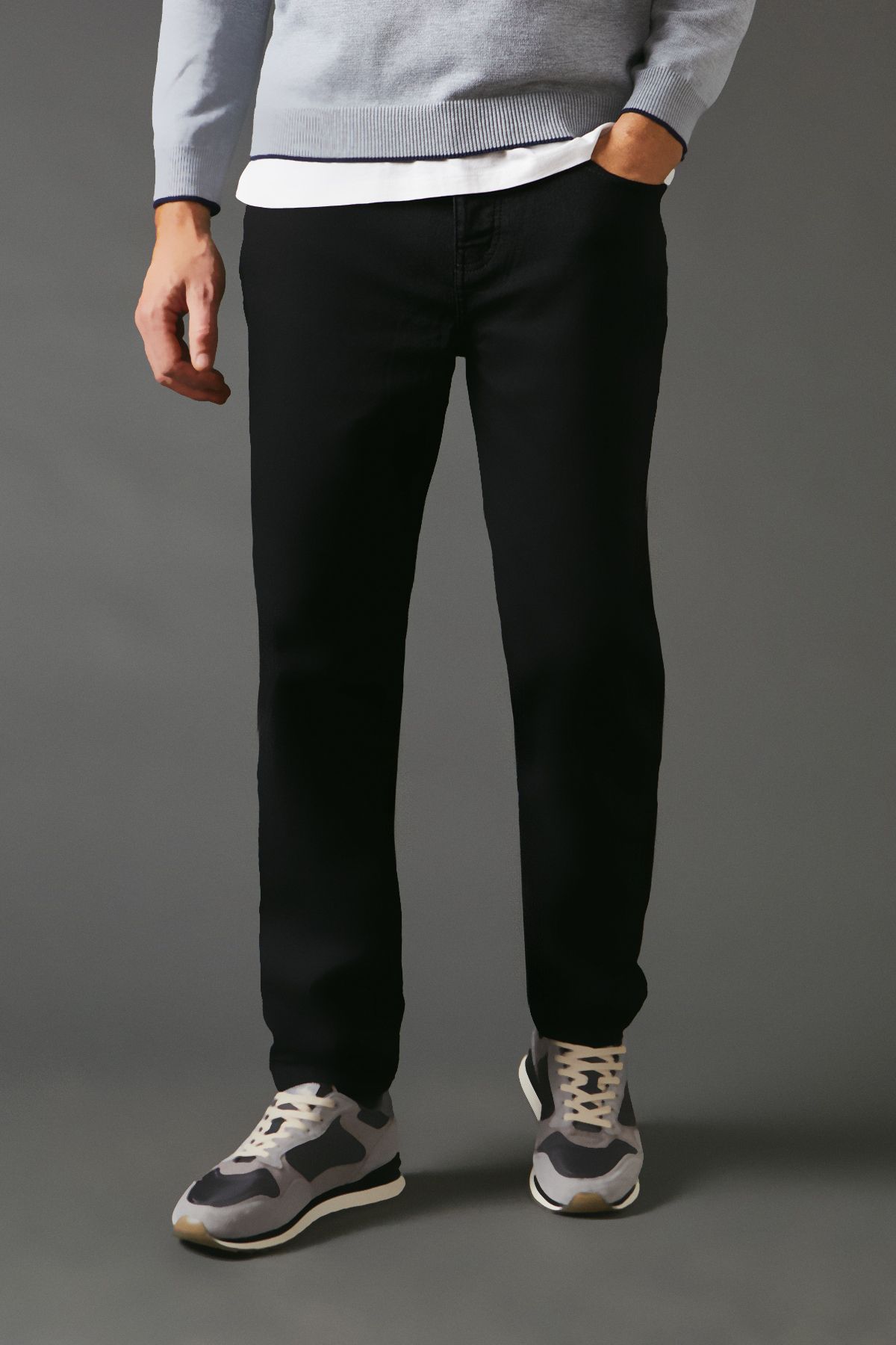 Black Tapered Fit Jean