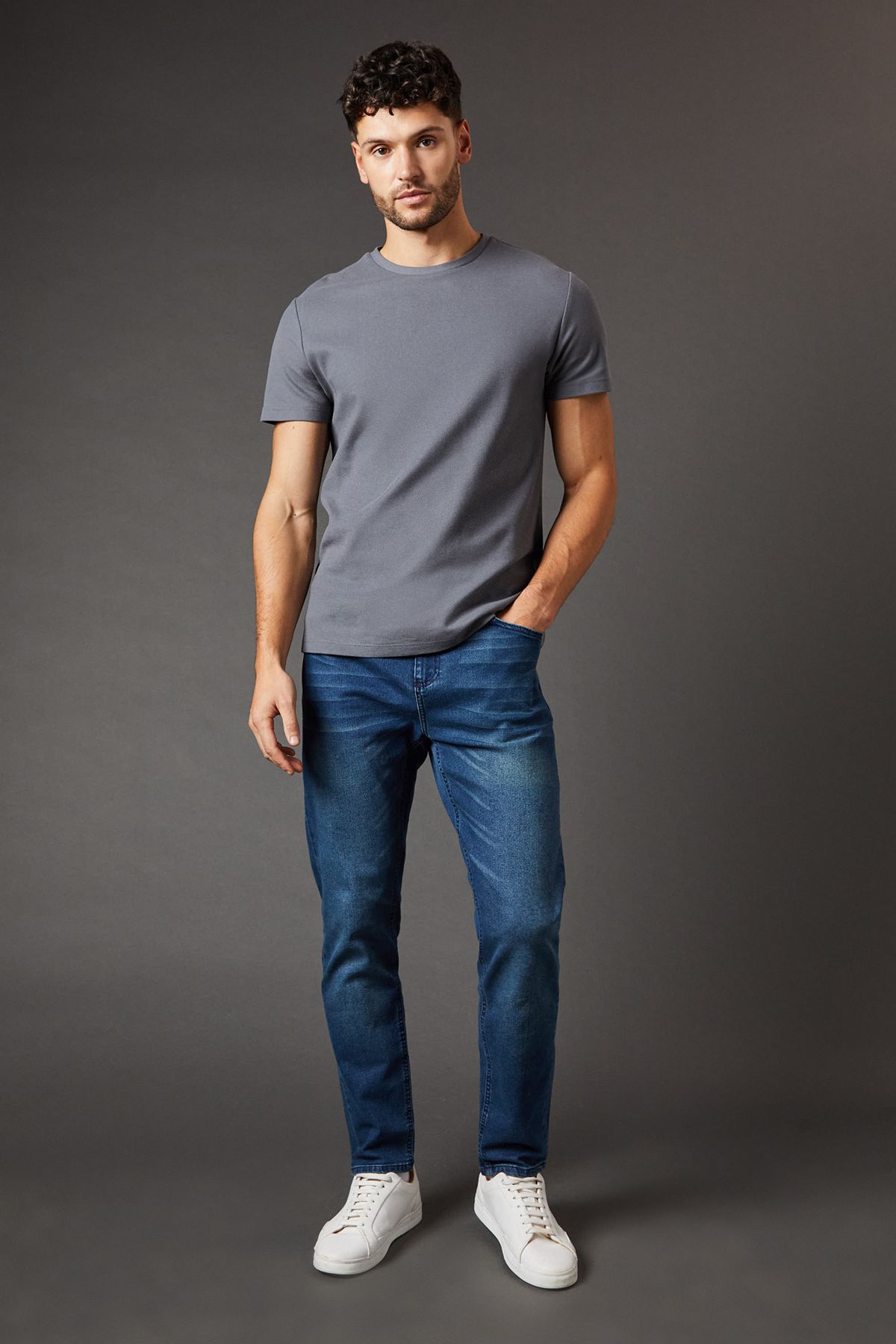 Blue Wash Stretch Tapered Fit Jeans