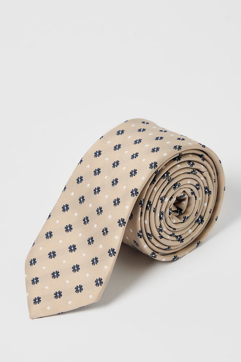 Champagne Foulard Tie