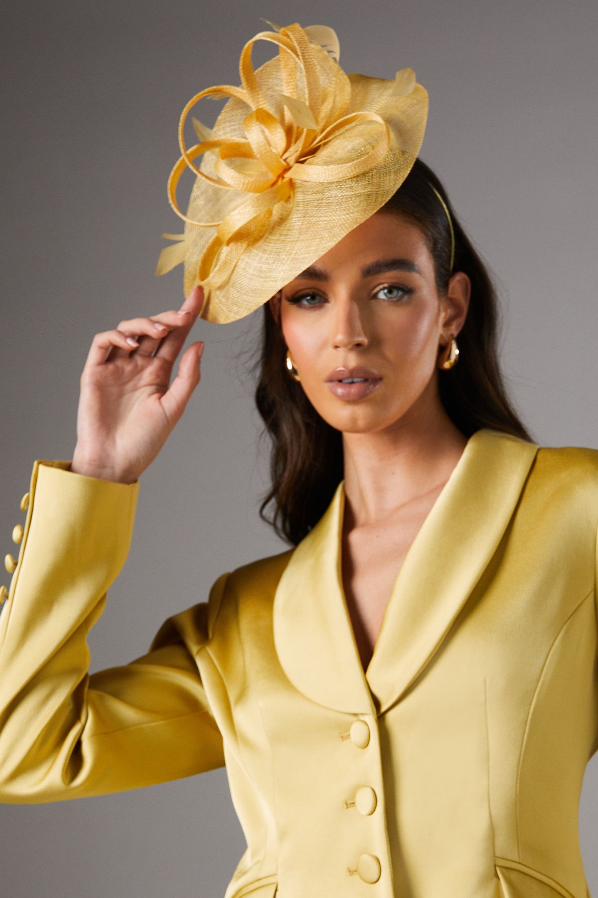 Loop And Feather Upturn Disc Fascinator