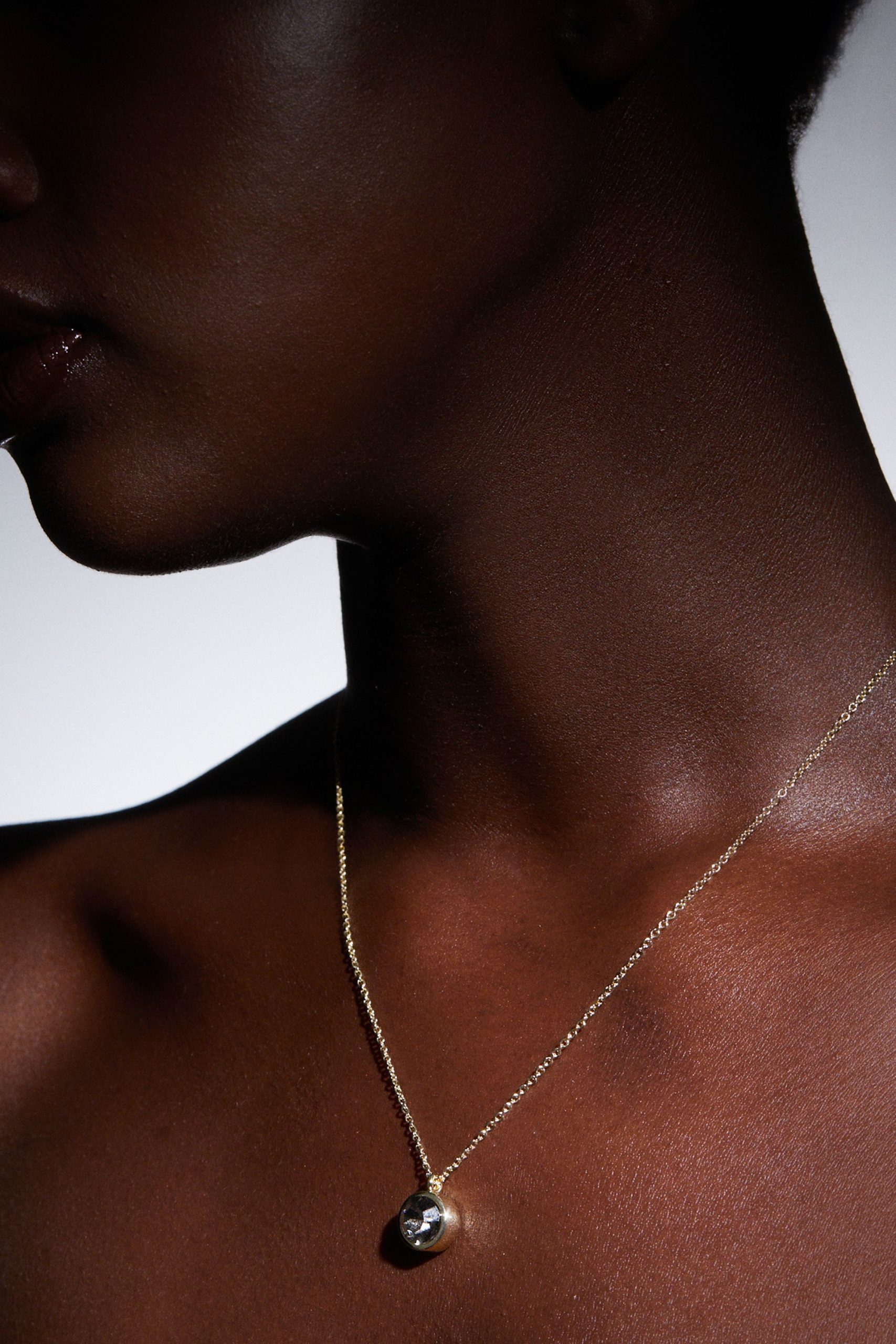 14kt Gold Plated Hand Set European Crystal Solitaire Pendant