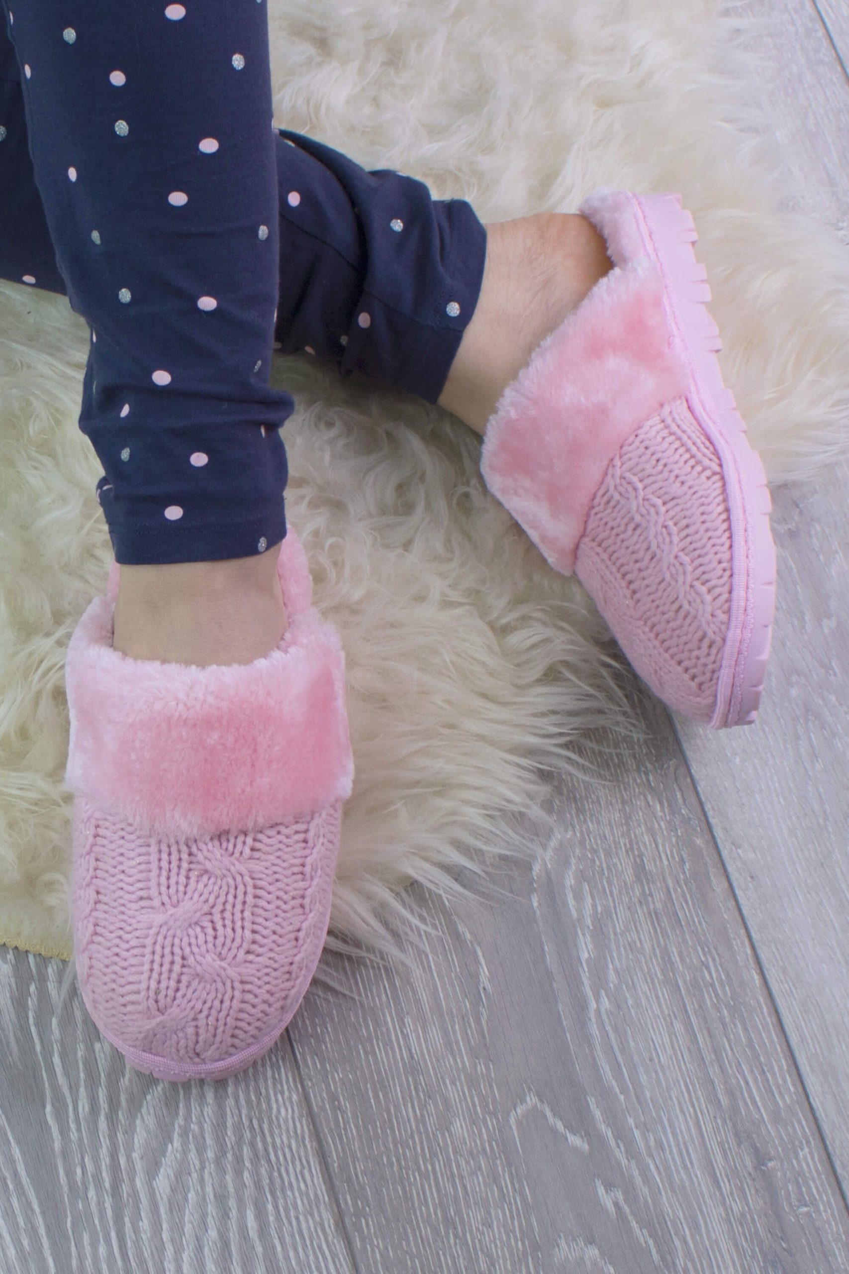 Heel Glitter Cable Knit Faux Fur Lined Slippers