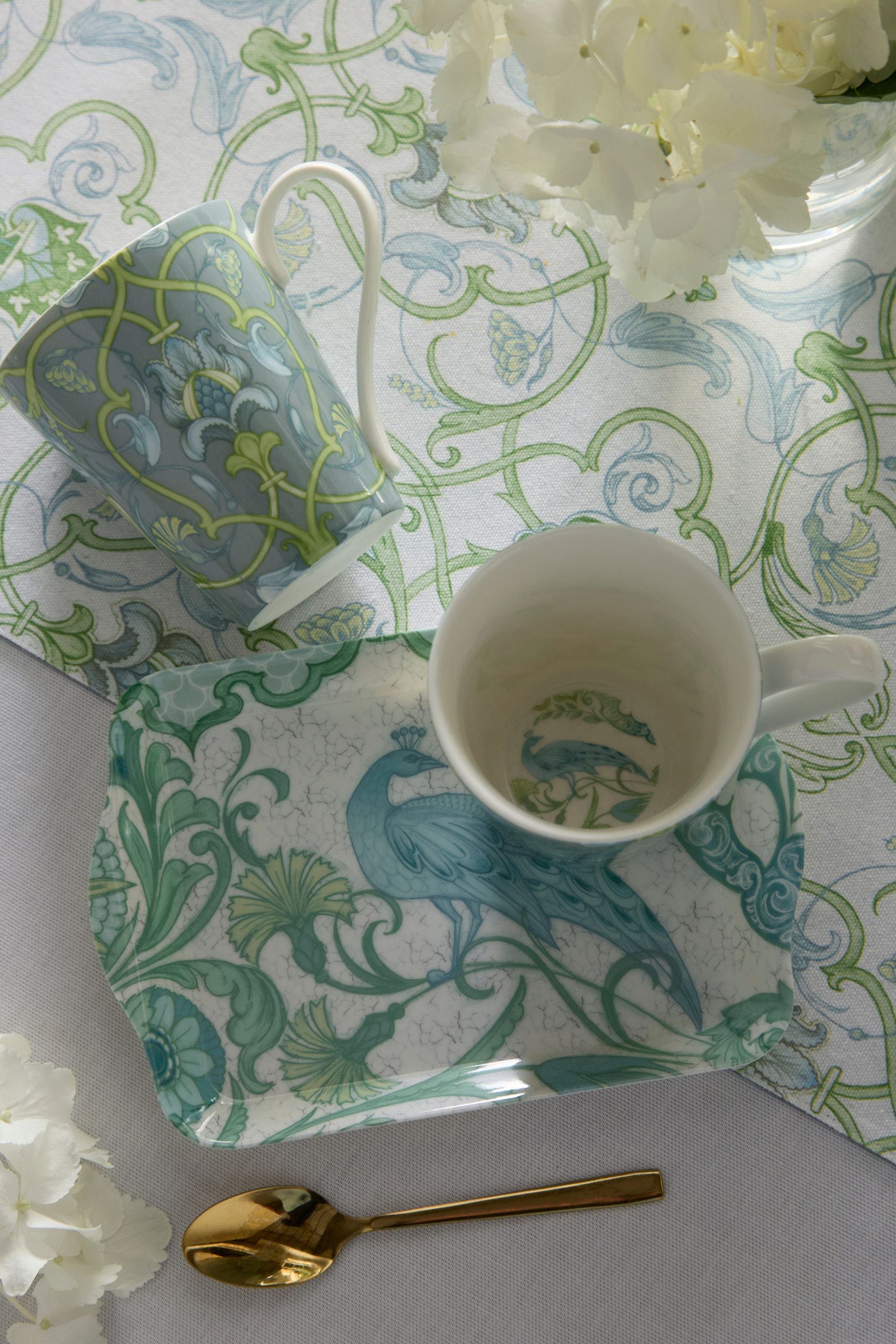 'Palm Court' Porcelain 2 Mug & Tray Set