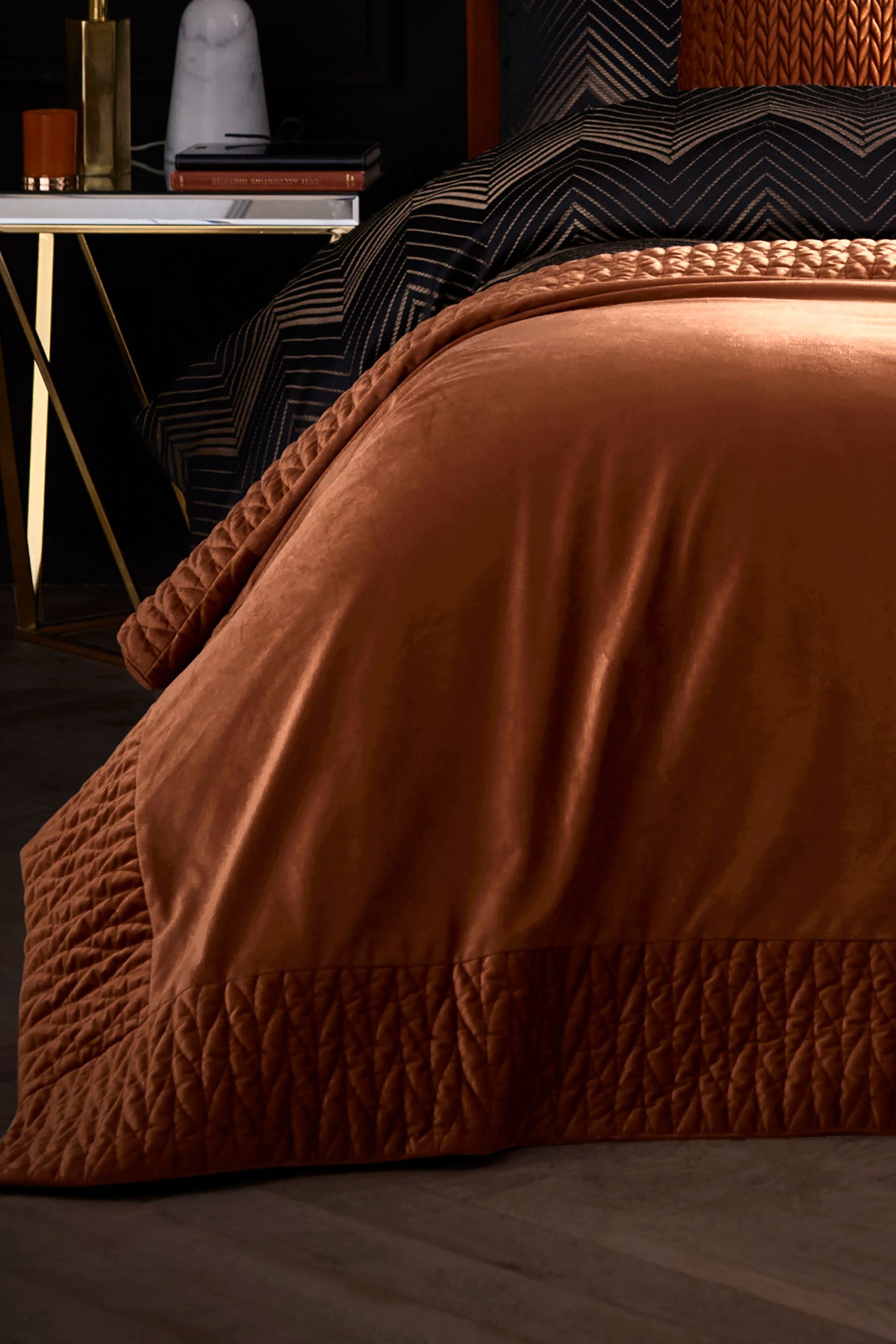 'Siena' Quilted Velvet Bedspread