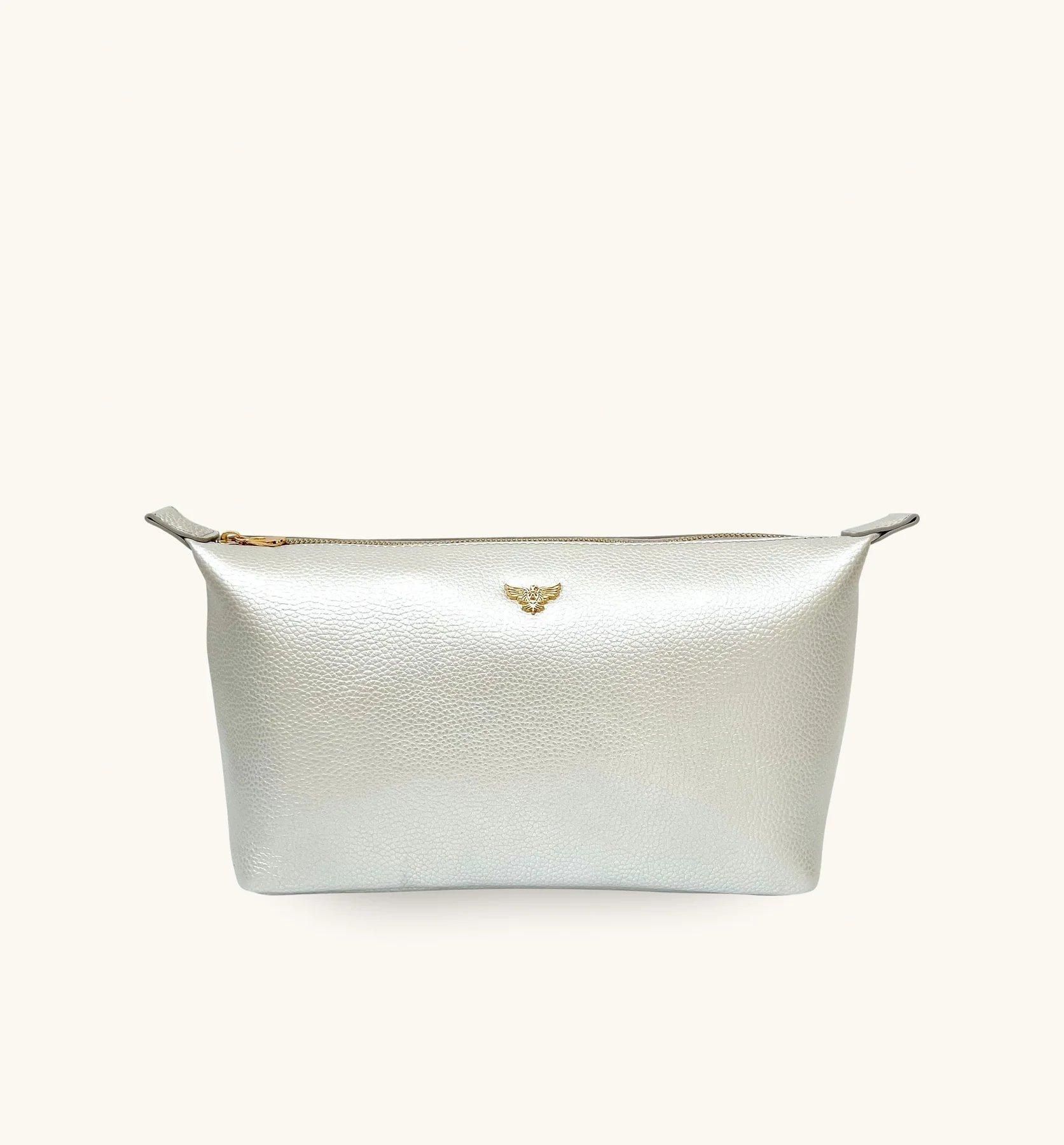 Large Leather Oyster Wash Bag
