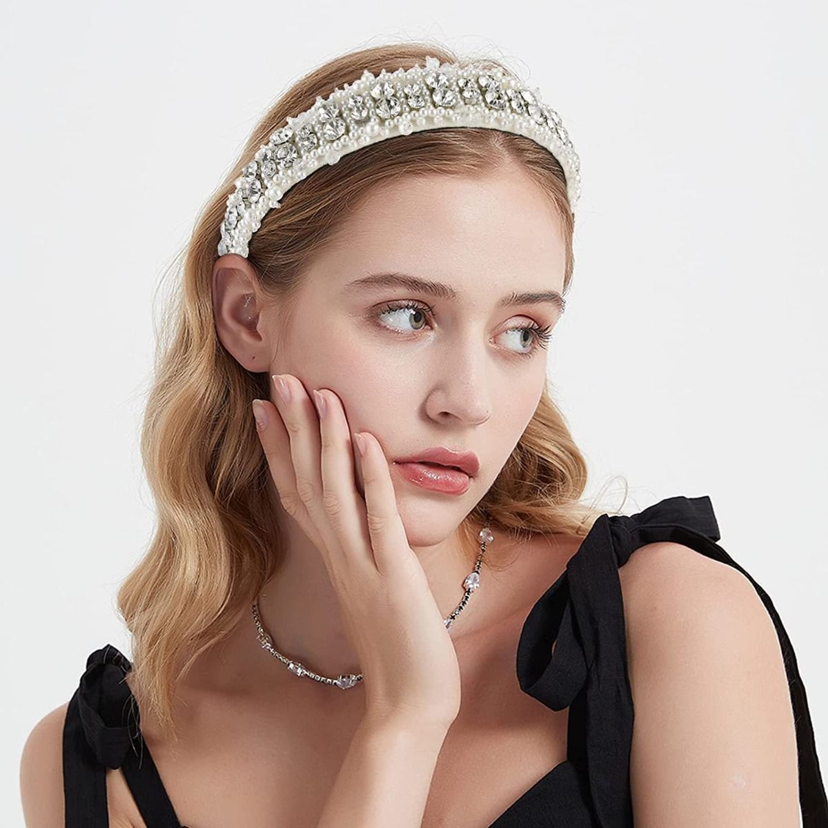 Pearls and crystals headband in Ivory