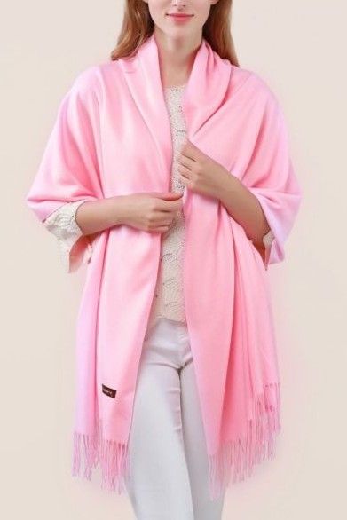 Soft Scarf with Delicate Tassels Detailing