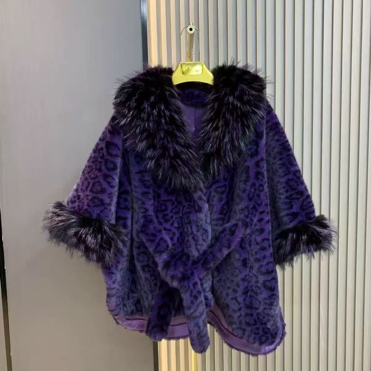 Luxurious Leopard Faux Fur Coat Cape