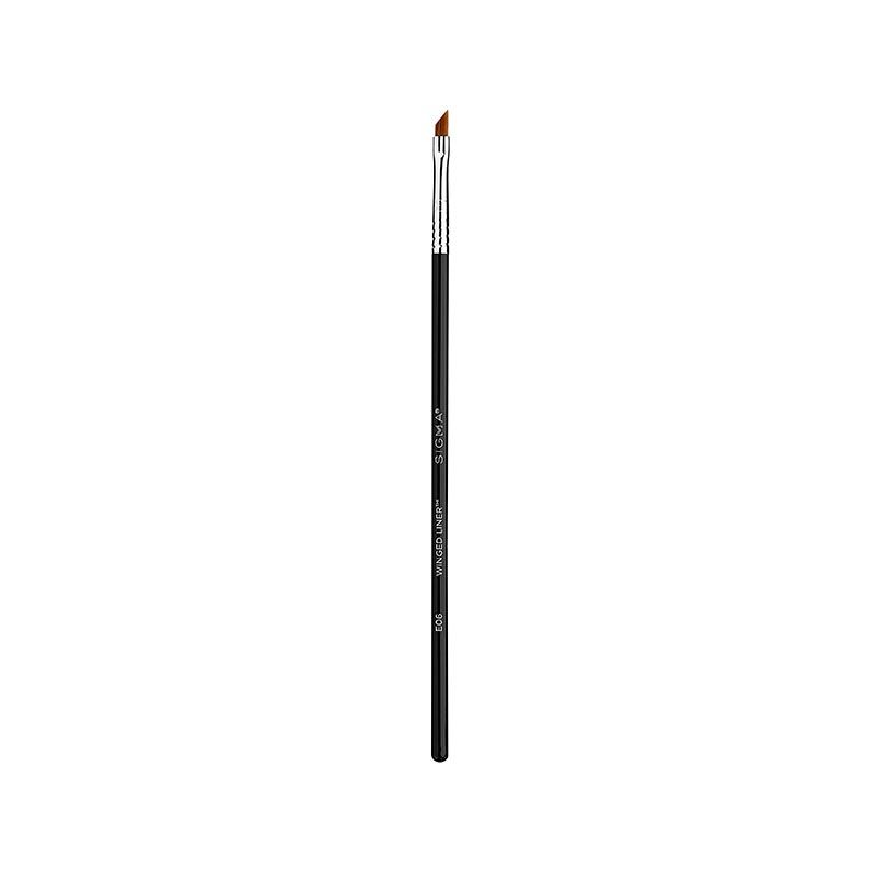 E06 Winged Liner Brush